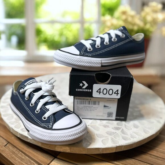 Converse Chuck Taylor All Star Navy Toddler Kids 11 Low Top Unisex Sneakers NIB - Picture 2 of 11